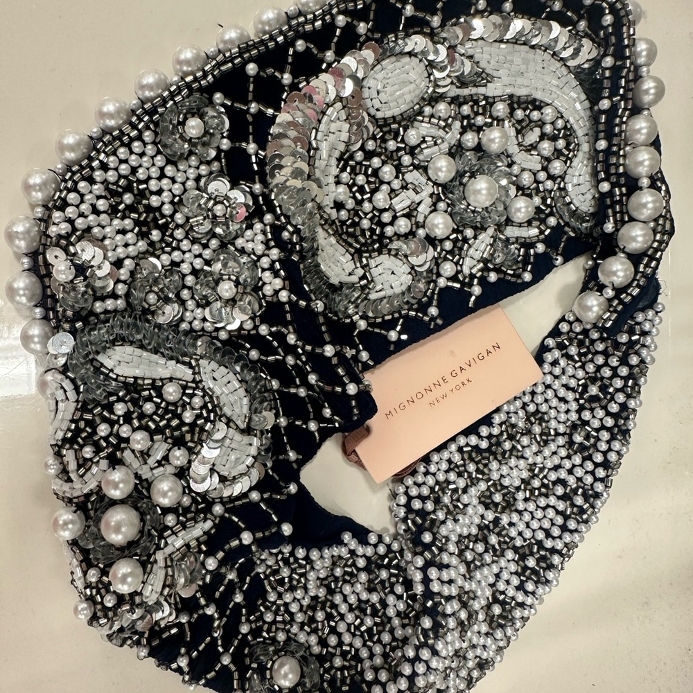 NWT Mignonne Gavigan Charlotte scarf necklace in navy  blue $295